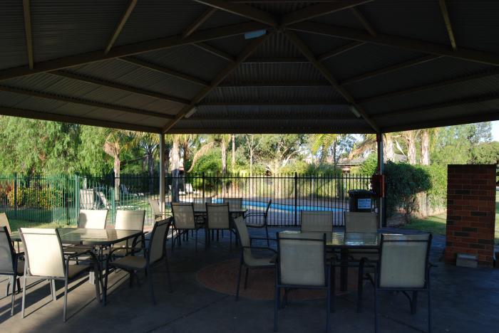 Sportslander Motor Inn Moama Extérieur photo