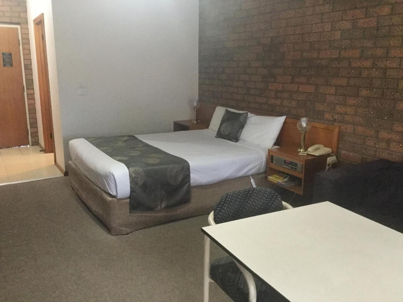 Sportslander Motor Inn Moama Extérieur photo