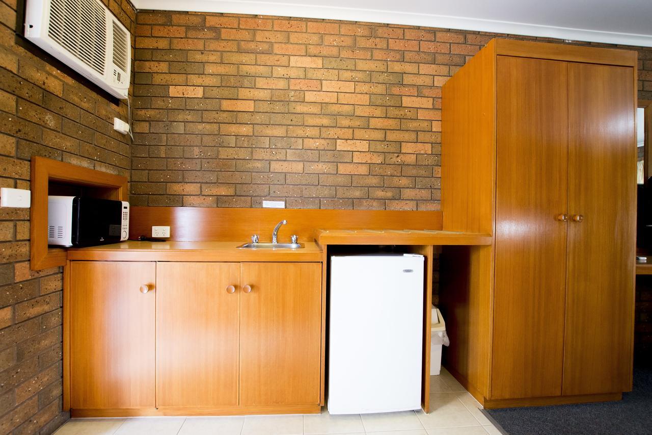 Sportslander Motor Inn Moama Extérieur photo
