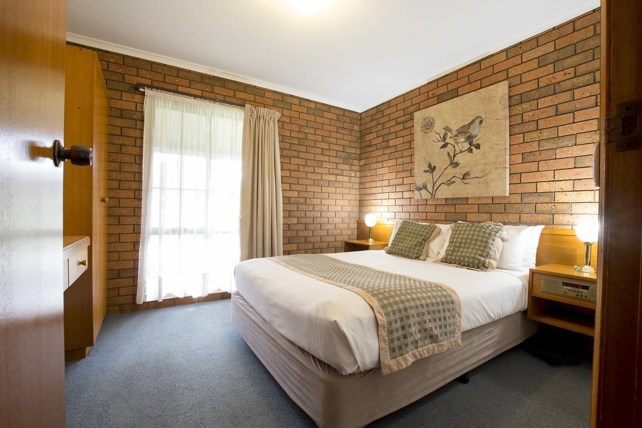 Sportslander Motor Inn Moama Extérieur photo