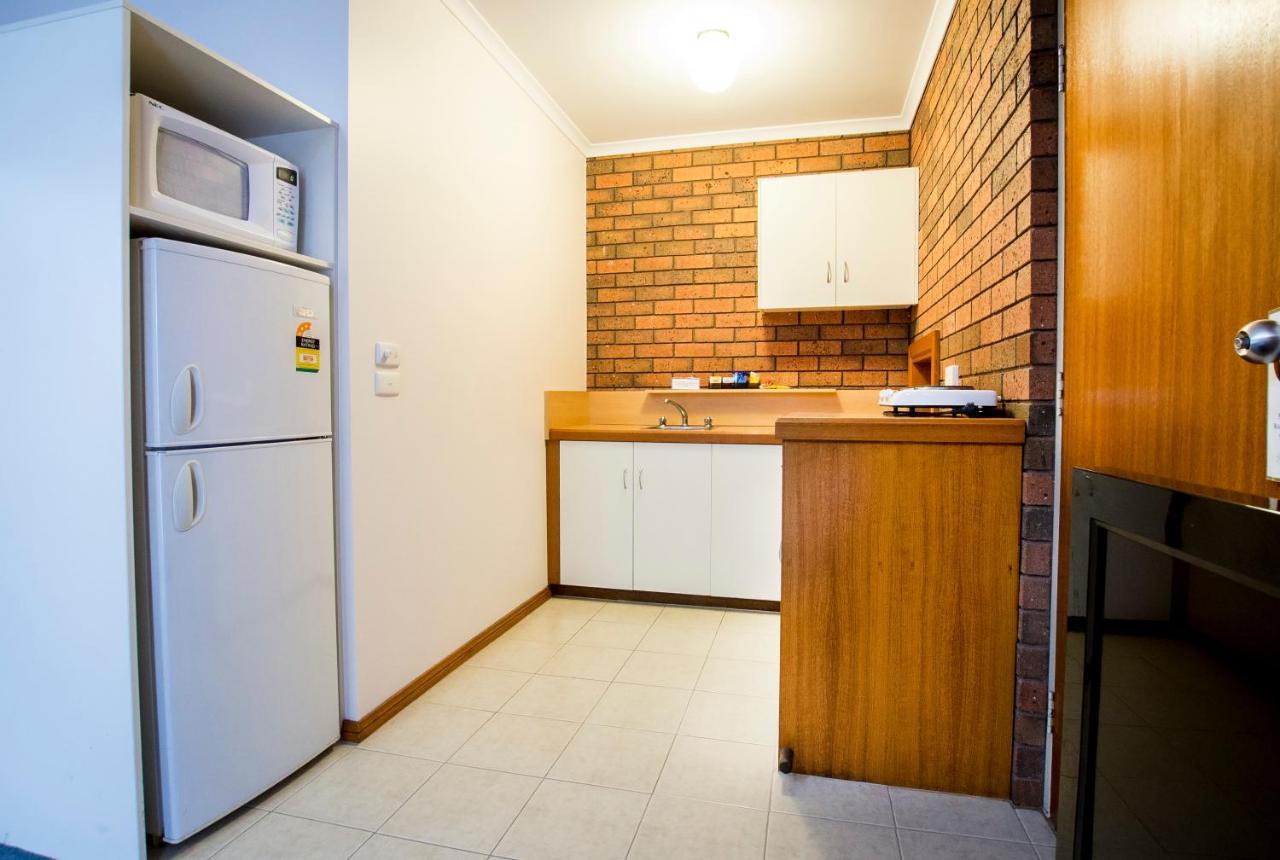 Sportslander Motor Inn Moama Extérieur photo