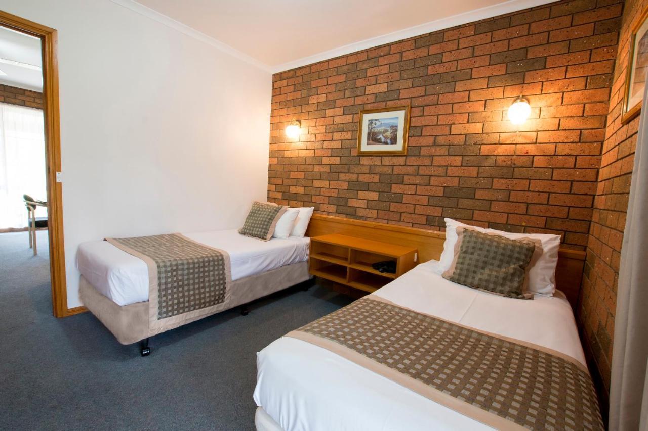Sportslander Motor Inn Moama Extérieur photo